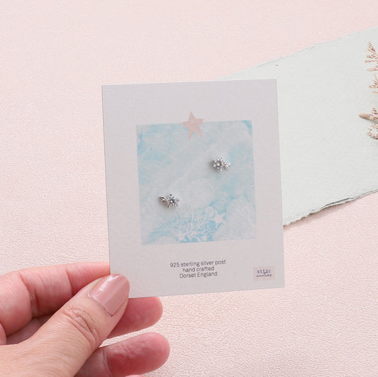 ME280 Crystal little fish earrings