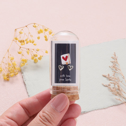 XT035 With love from Santa heart earrings
