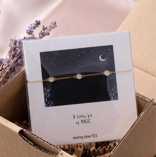 BC4005 Three Crystal Circle Bracelet GOLD