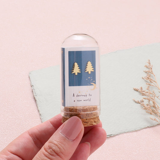 TT61119 Pine tree earrings