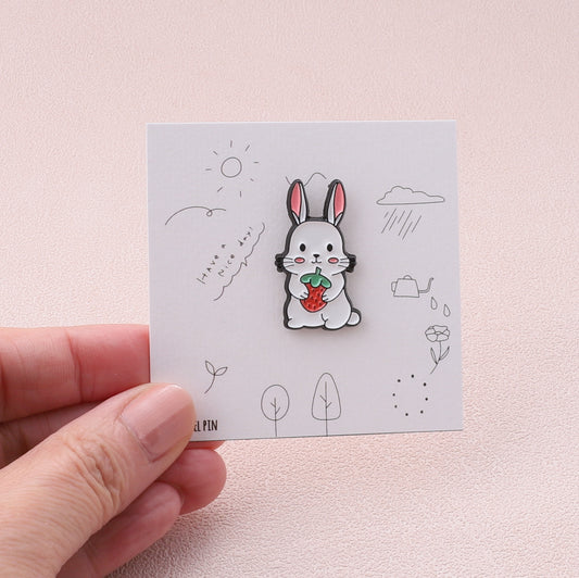 PN0294 Bunny with strawberry