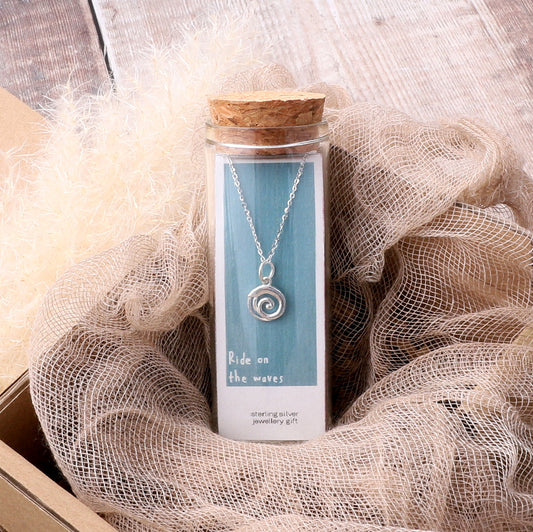 NT1017 'Ride on the waves' Wave swirl Silver necklace