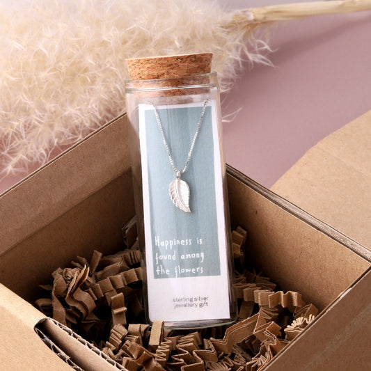 NT0109 HAPPINESS IS FOUND AMONG THE FLOWERS Leaf Necklace