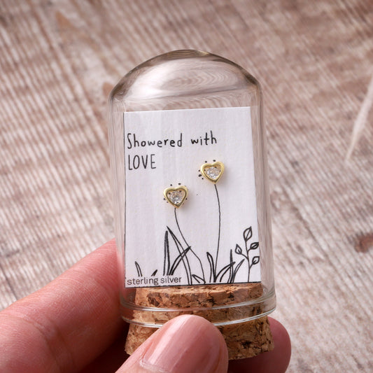TT51026 Showered with love crystal heart earrings gold