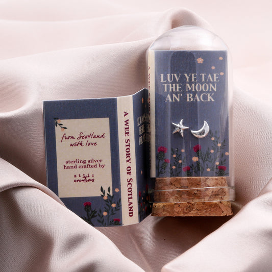 SC005 LUV YE TAE THE MOON with star and moon earrings