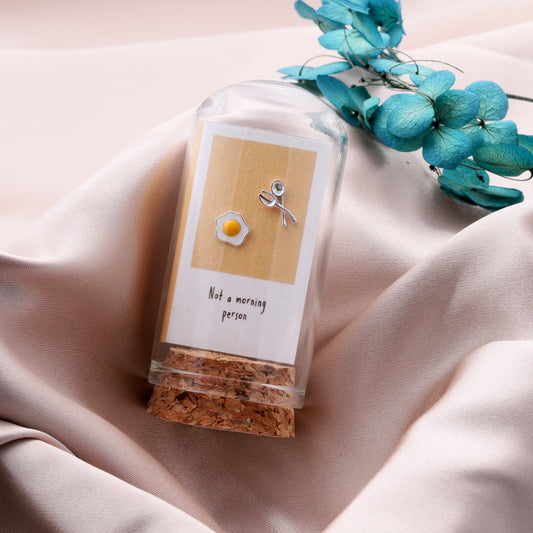 TT66003/04 NOT A MORNING PERSON egg and spoon earrings