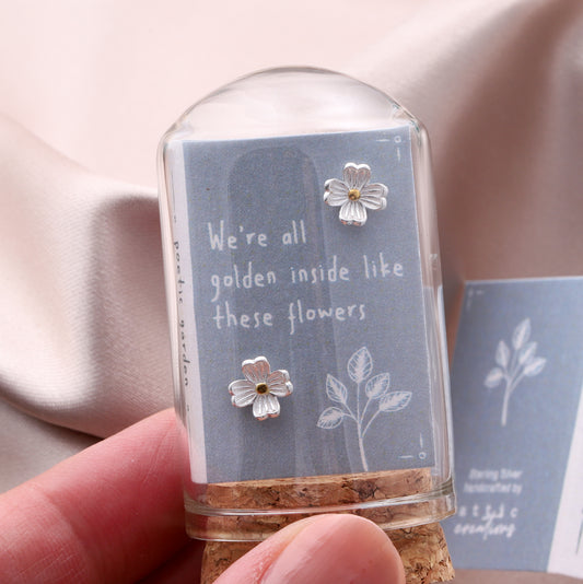 TT55031 "WE ARE GOLDEN INSIDE" four petals flower earrings