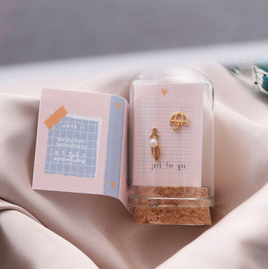 TT57019 LITTLE NOTE cutout umbrella earrings GOLD