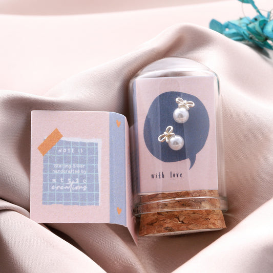 TT57069 LITTLE NOTE Bow with pearl earrings