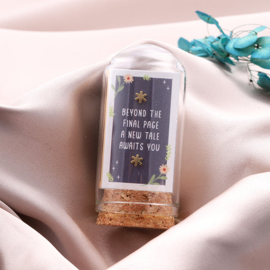 TT8411 "BEYOND THE FINAL PAGE" Plain little stars