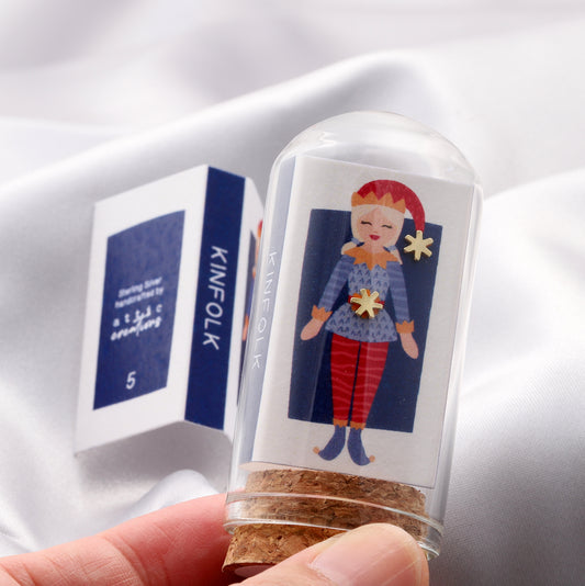 TT72005 KINFOLK 'Elf A' Plain little stars