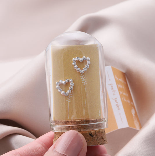 TT55044 Daisy Heart Wreath Earrings