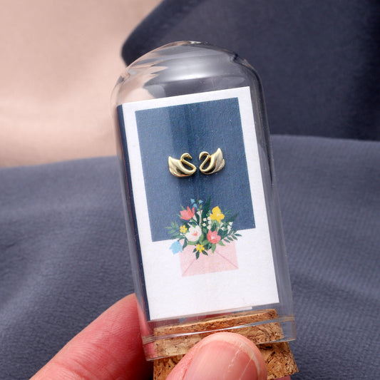 SS098 sterling silver swan ear studs