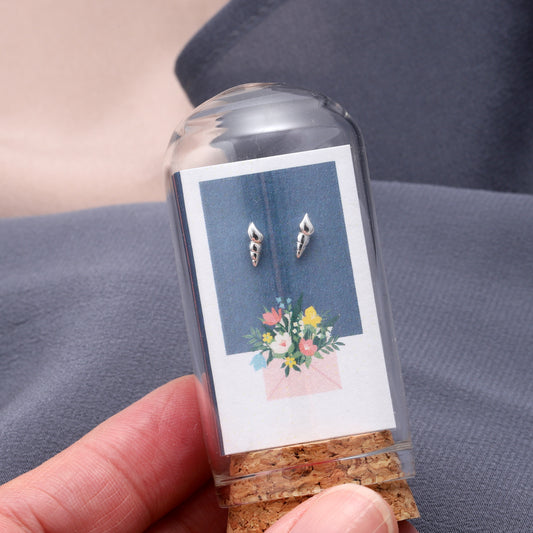 SS097 sterling silver conch shell ear studs