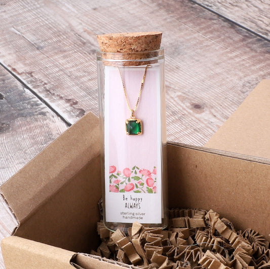 NT2022 Be Happy Always Square Green Gem Necklace Gold