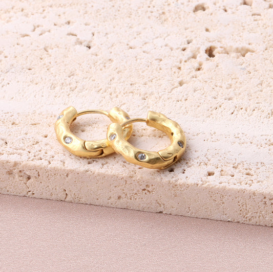 CJE010 Gem inlaid hoop