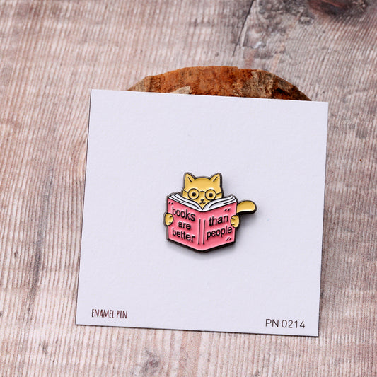 PN0214 cat with book