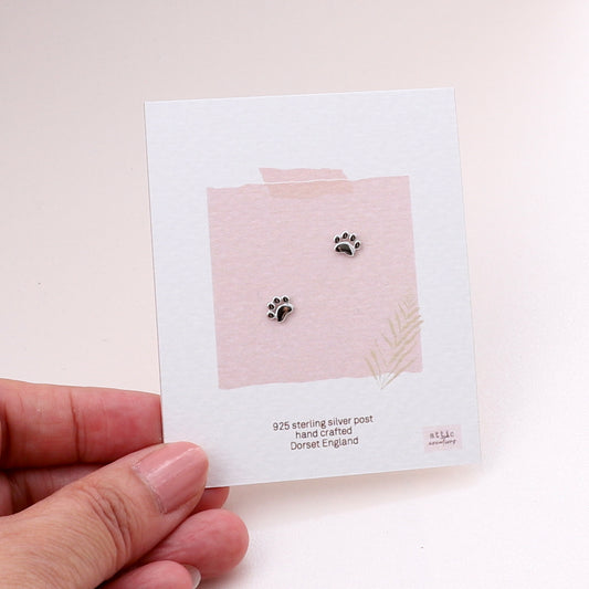 ME207 Silver paw earrings