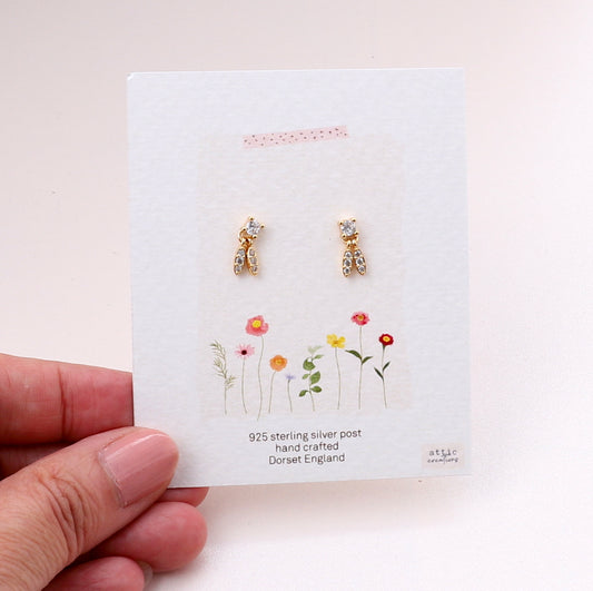 ME191 Crystal hanging leaves earrings- gold