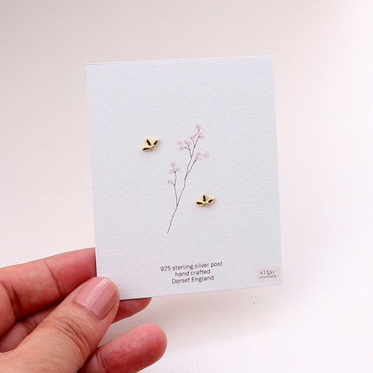 ME251 Three tiny petals flower earrings- gold