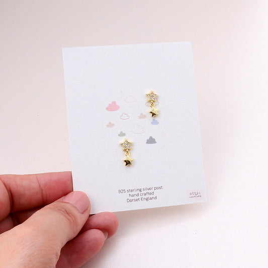 ME253 Star with star hanging earrings- gold