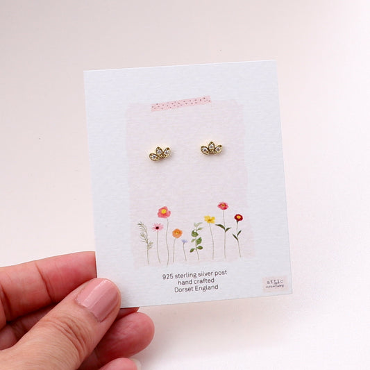 ME258 Three little leaves earrings- gold