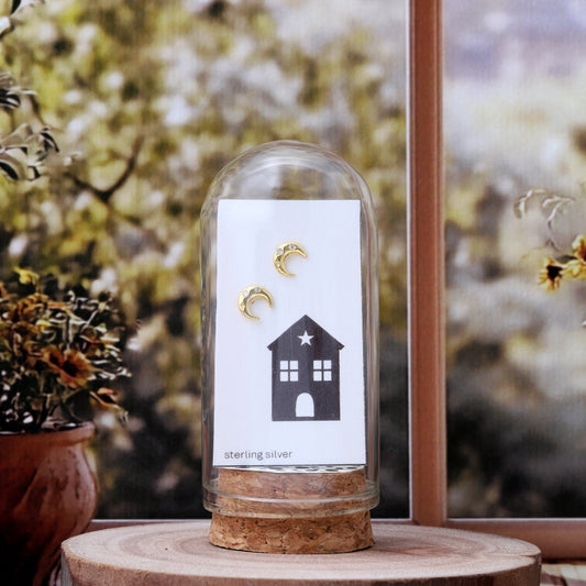 TT70049 Gold moon with House graphic