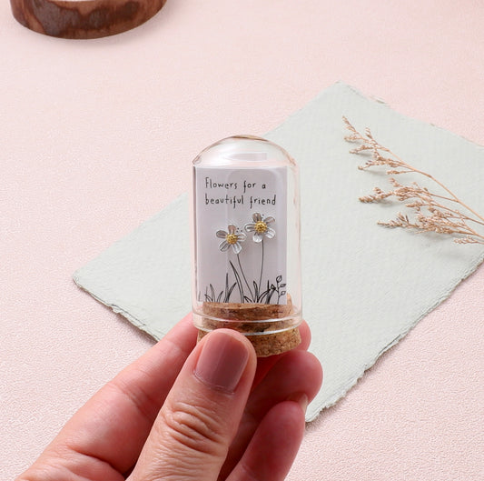 TT51036   'Flower for friend' FIVE PETALS DAISY earrings