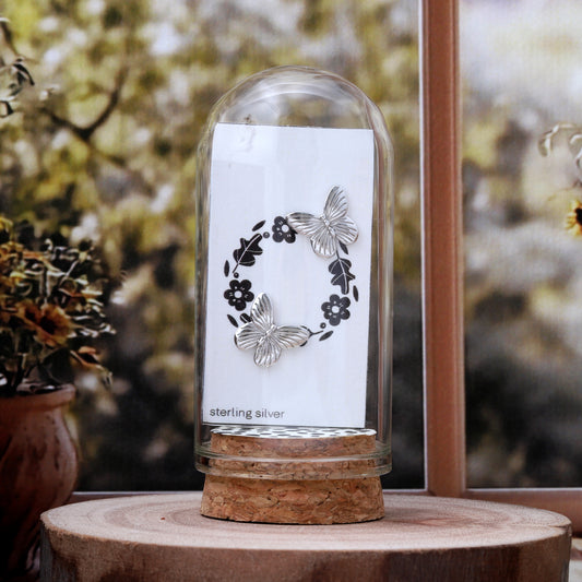 TT70039 Butterfly earrings on flower wreath
