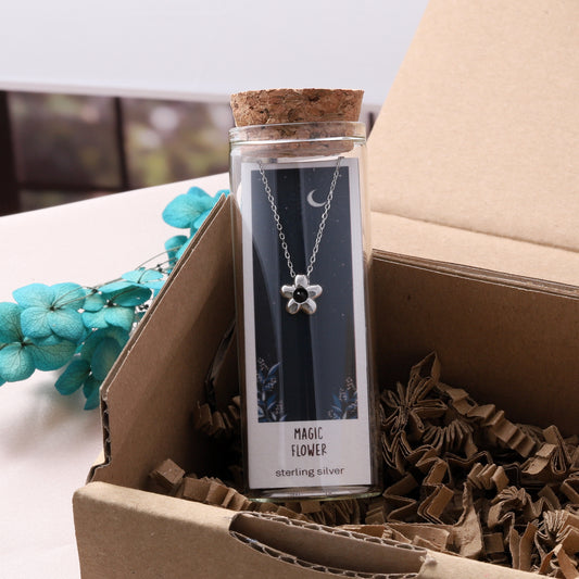 ST4018/S MAGIC FLOWER black center flower necklace SILVER