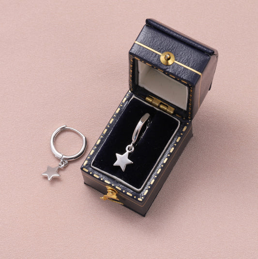 MEH022 Plain star hanging hoops/ Silver