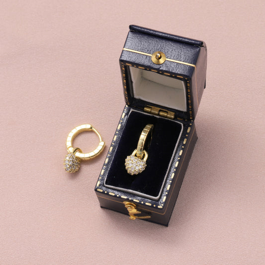 MEH032 Crystal Inlaid Heart Hanging Hoops/ Gold