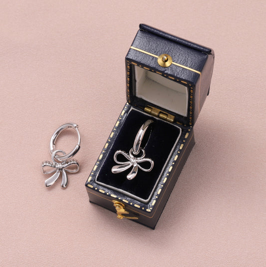MEH033 Bow Hanging Hoops/ Silver