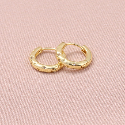 MEH036 Gold crystal detailed hoops