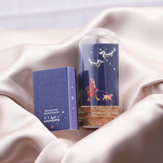 XT014 'WALKING THE DOG' Silver Sausage Dog Earrings TT6-CHR-15
