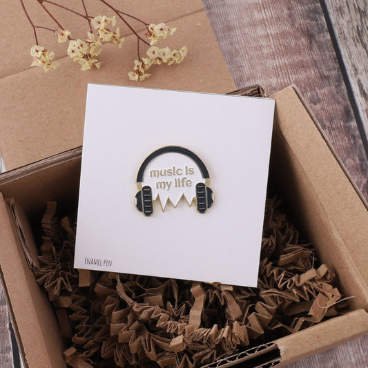 PN0188 Music is my life headphones pin